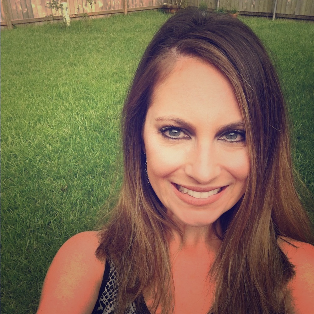 Meet your Posher, Jennifer